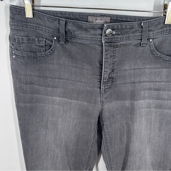 Chicos So Slimming Grey Straight Leg Jeans size 1/8 short - Picture 2 of 6